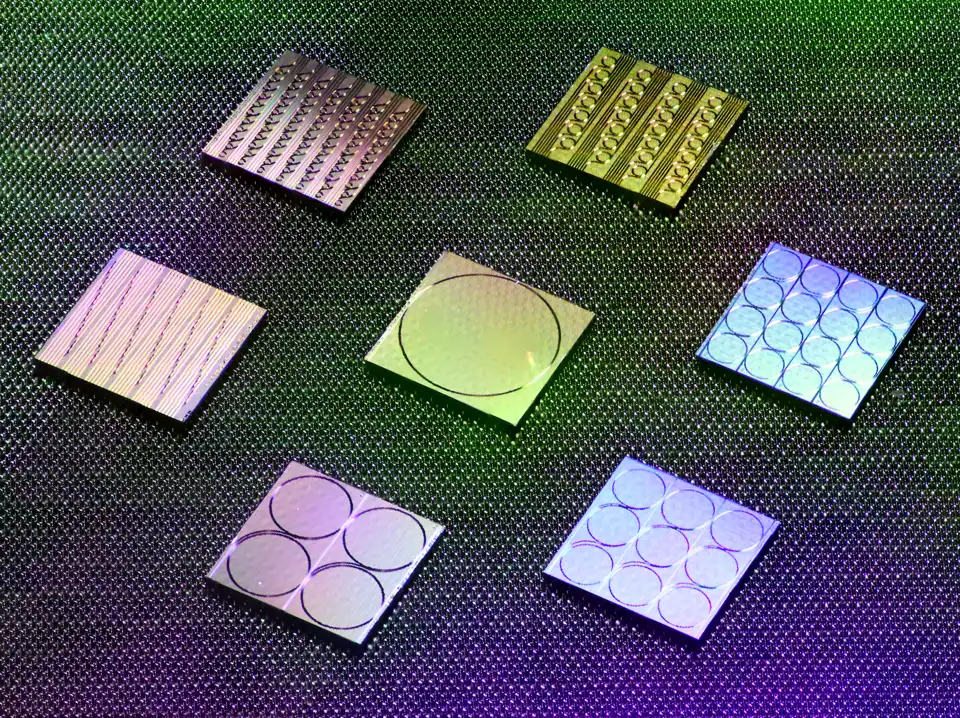 Kerr周波数コム生成デバイス